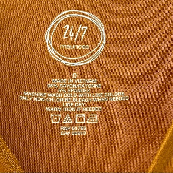 24/7 Maurices Women’s Halve Sleeve Tee Size 0X - Picture 4 of 4
